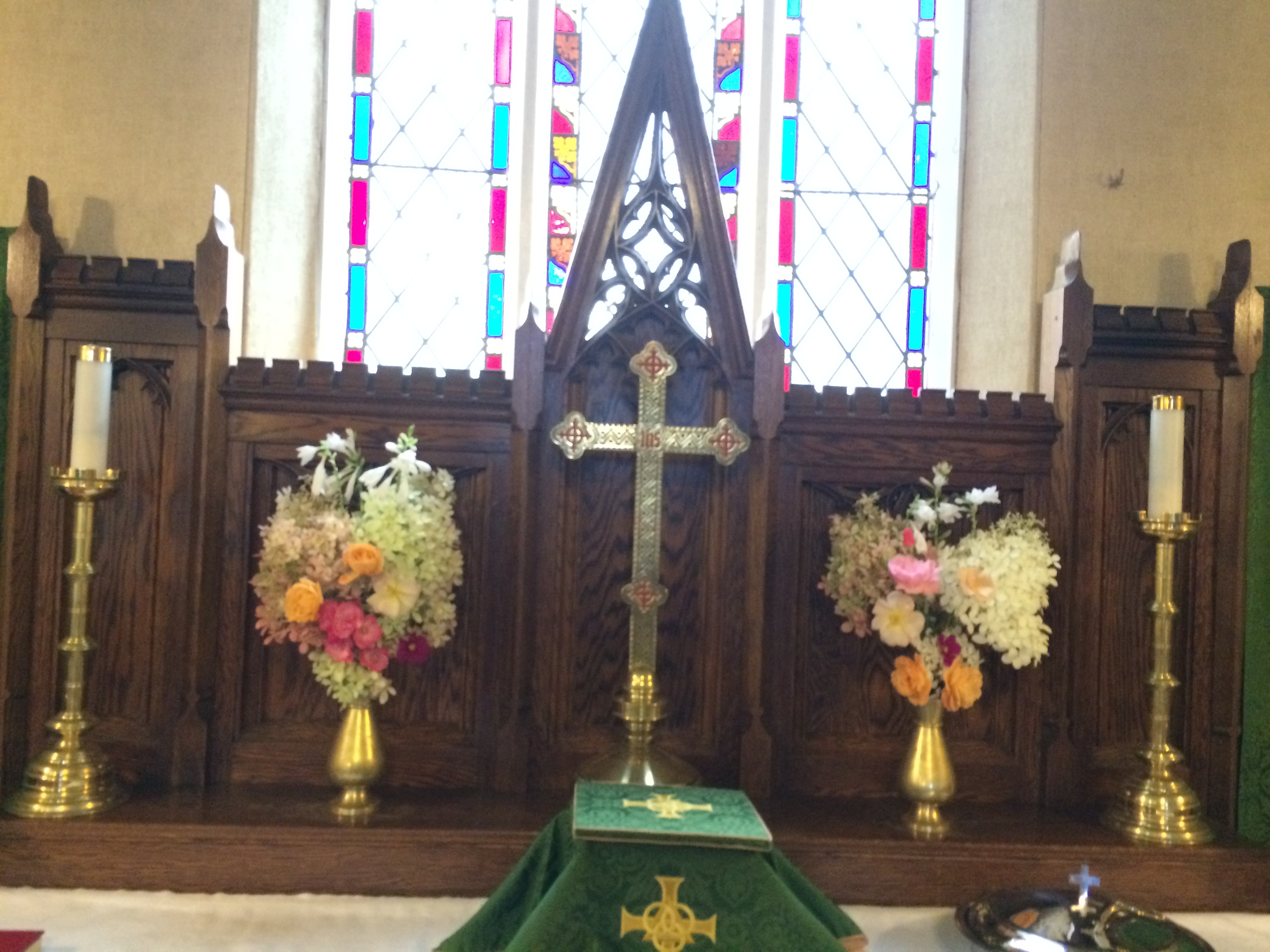 Sunday, September 4th at St. Luke's: Flowers on the Altar.